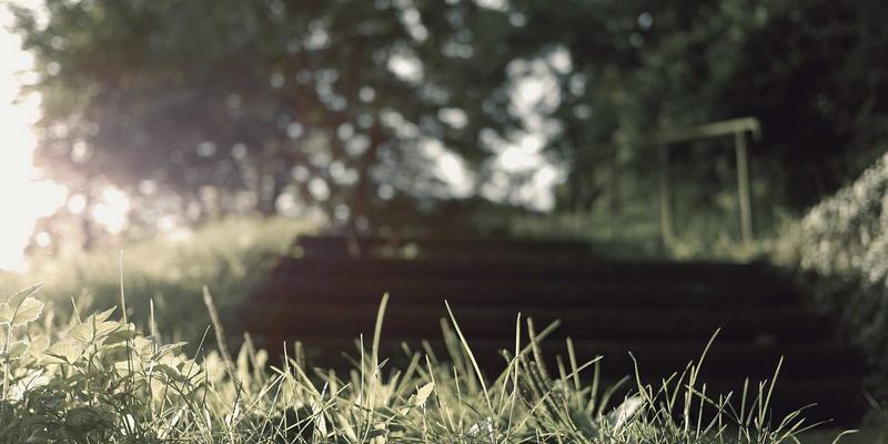 精密制造新引擎：基于数字孪生的机床几何误差在线修正系统如何赋能自动化产线实现高精度加工